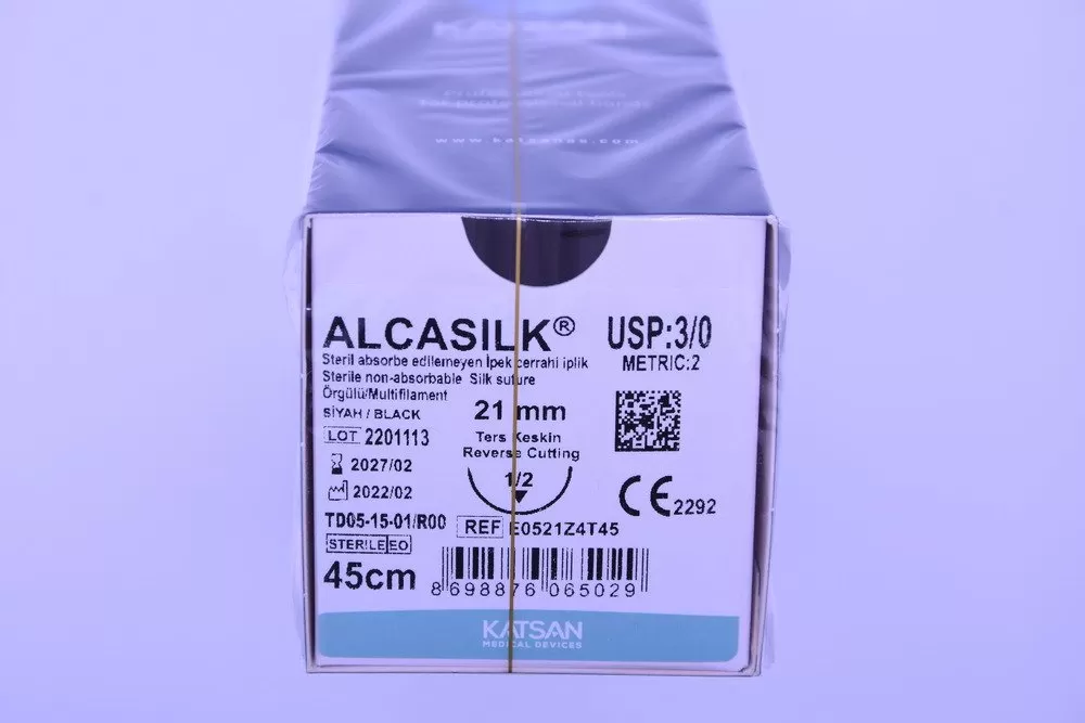 Alcasilk 3/0 45cm 1/2 21mm fordított vágótű