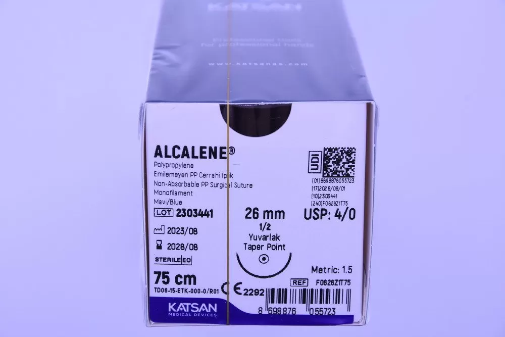Alcalene 4/0 75cm 1/2 26mm körtű