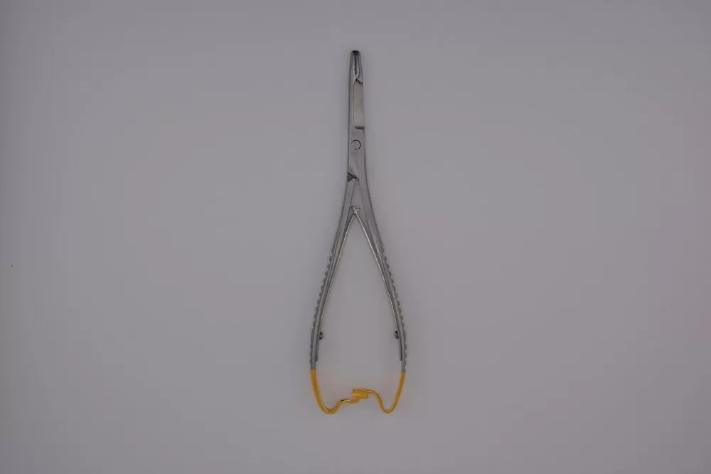 TC Mathieu aranyozott tűfogó, betétes, vágóéllel 14 cm