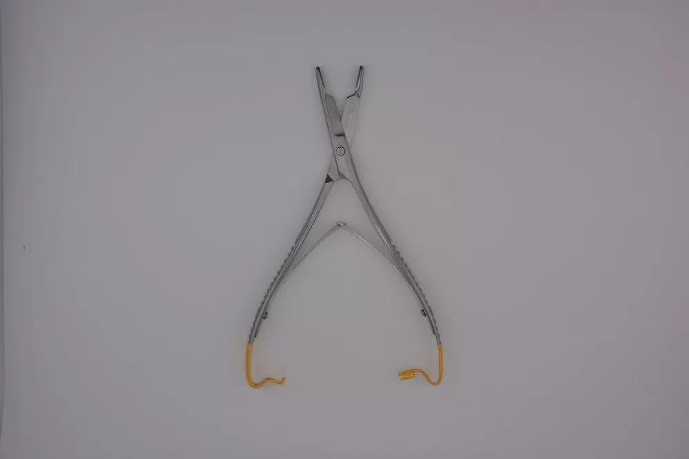 TC Mathieu aranyozott tűfogó, betétes, vágóéllel 14 cm