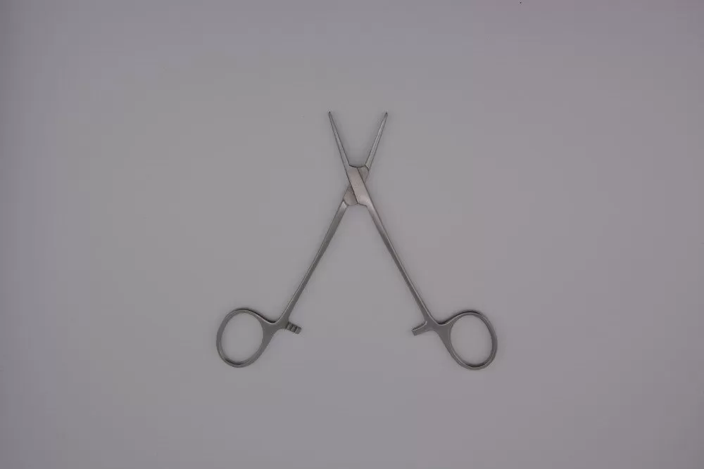 Halsted mosquito fogó, egyenes 12,5 cm