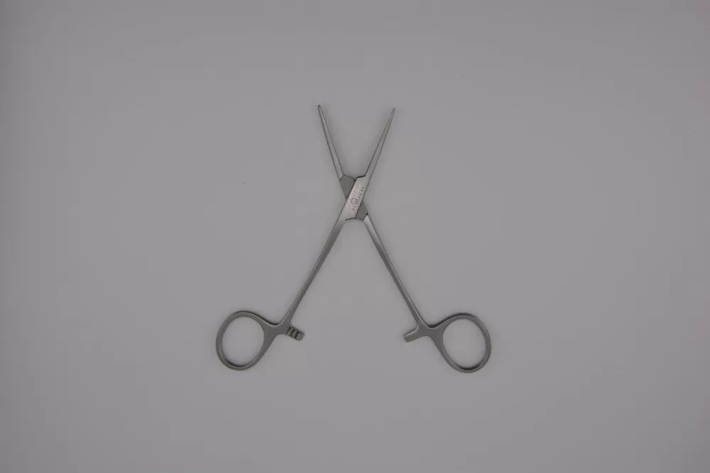 Crile delicate fogó, egyenes 14 cm
